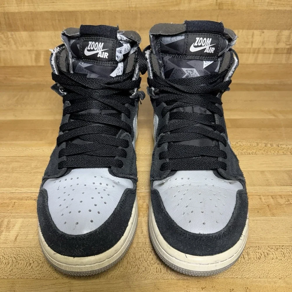 Nike Air Jordan 1 Zoom Air CMFT Black Smoke Gray Jordan 1 High Top Mens Size 8